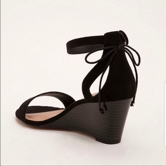 Torrid Black Ankle Strap Wedge Sandals - Picture 3 of 5